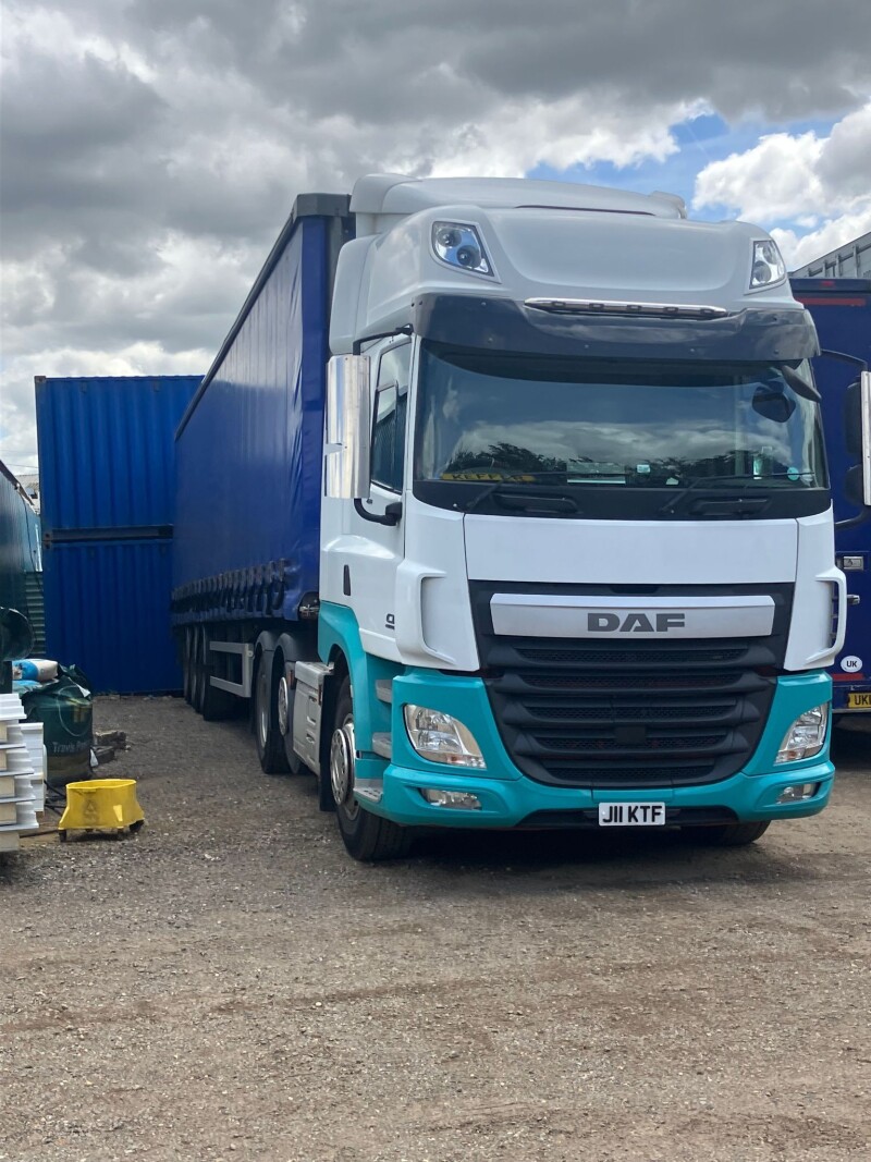 Best merch's 4D Number plate on Buzz Freight lorry